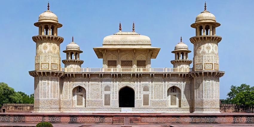 An image of Itimad-ud-Daulah’s Tomb, among tourist attractions near the Taj Mahal.