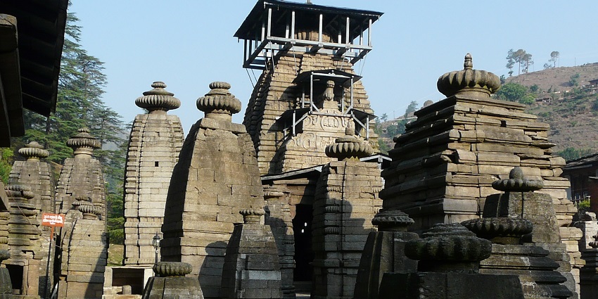 An image of the Jageshwar temple complex, a spiritual site located near Kainchi Dham.