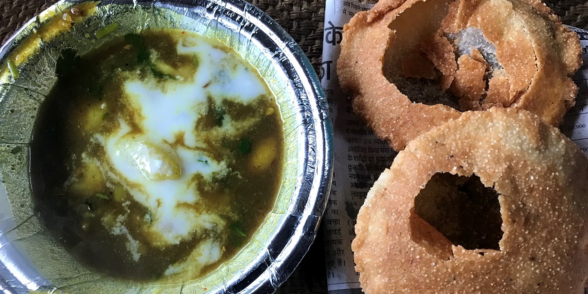 Kachori served with green chutney