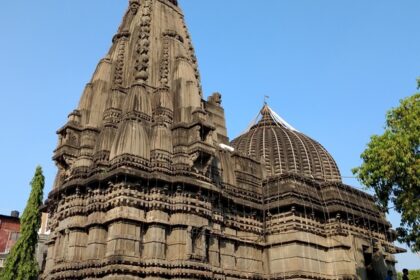 kalaram temple is an ancient gem of Nashik that resides lord rama idol and stories