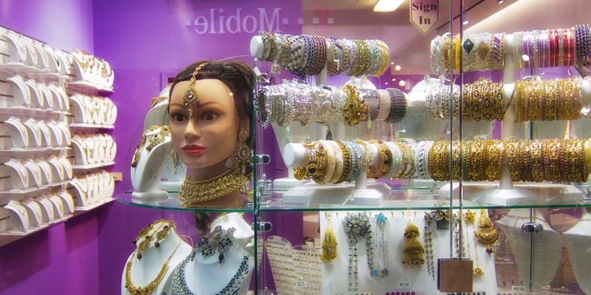 A glimpse of Kalki Fashion Jewellers offering unique designs and exquisite craftsmanship.