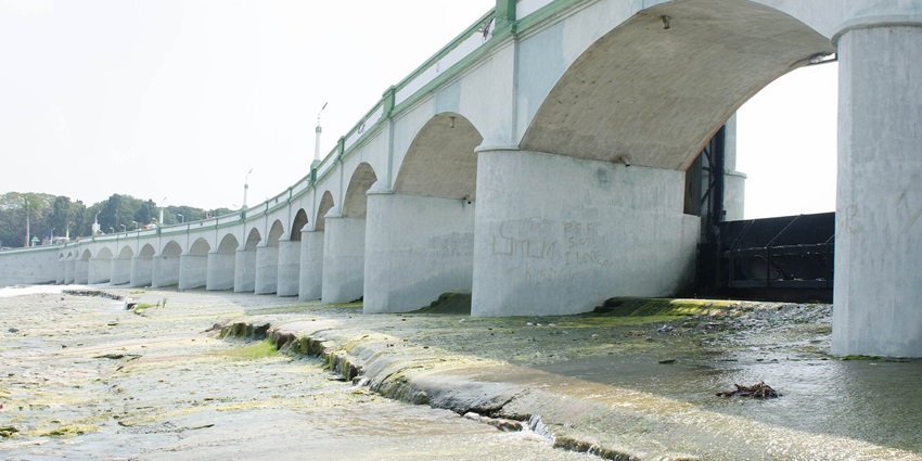An image showing the Grand Anicut, Kallanai, a gem among Trichy tourist places.