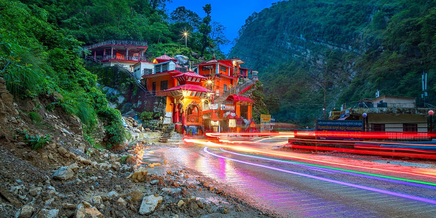 A glimpse of the Kaloo Siddh Baba Temple, one of the best temples in Haldwani.