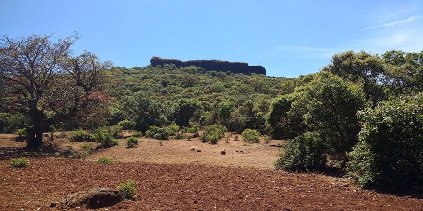 Ancient fort featuring impressive walls and breathtaking landscapes