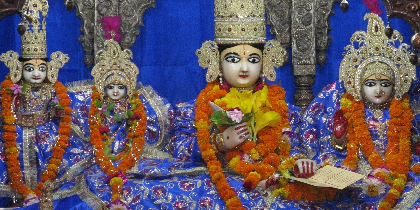 Kanak Bhawan, dedicated to Lord Rama and Sita, a must-visit temple in the city of Ayodhya.