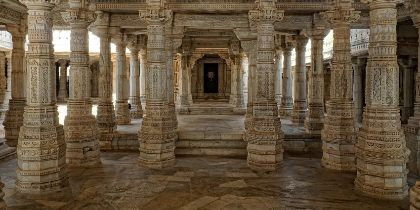 Beautiful view of a temple similar to the Kanjirathusamy Temple, a notable landmark.