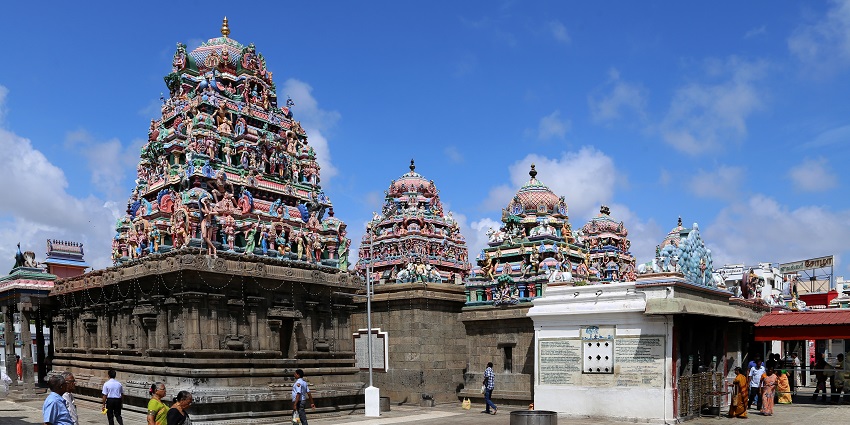 Inside view of the Kapaleeshwarar Temple complex filled with devotees who came to visit