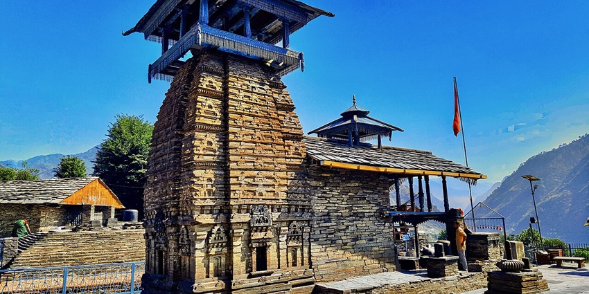 Places to visit in Uttarkashi feature a temple dedicated to Lord Shiva in Uttarakhand.
