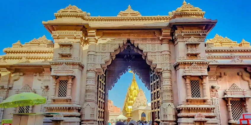 The grand entrance of Kashi Vishwanath Temple, adorned with intricate carvings.