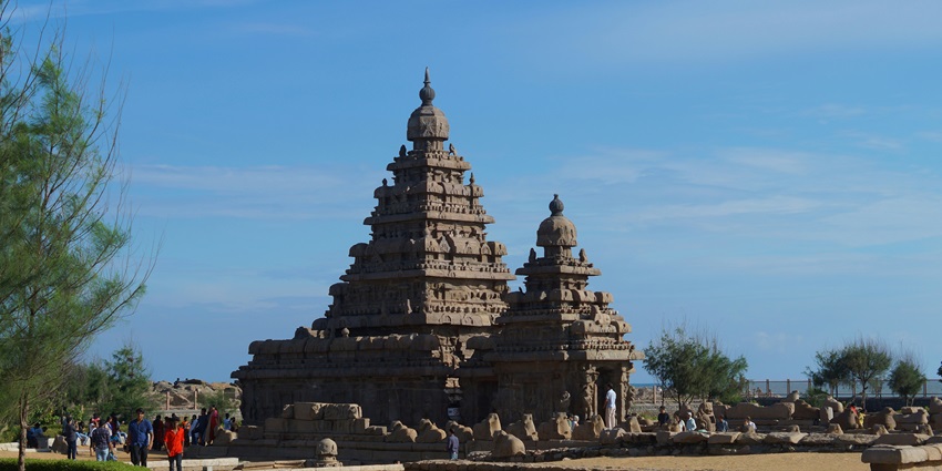 Kattuveera Anjaneya Temple, one of the peaceful places to visit in Krishnagiri.
