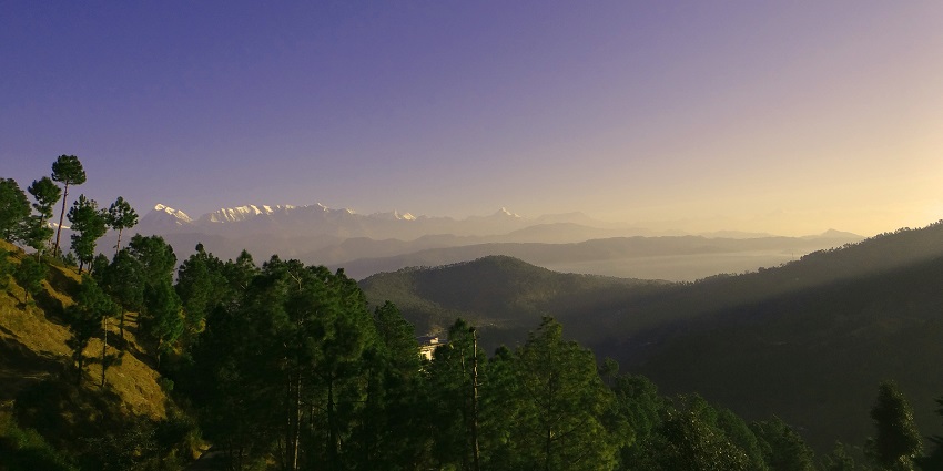 One of the most offbeat places near Nainital which offers the view of Nanda Devi