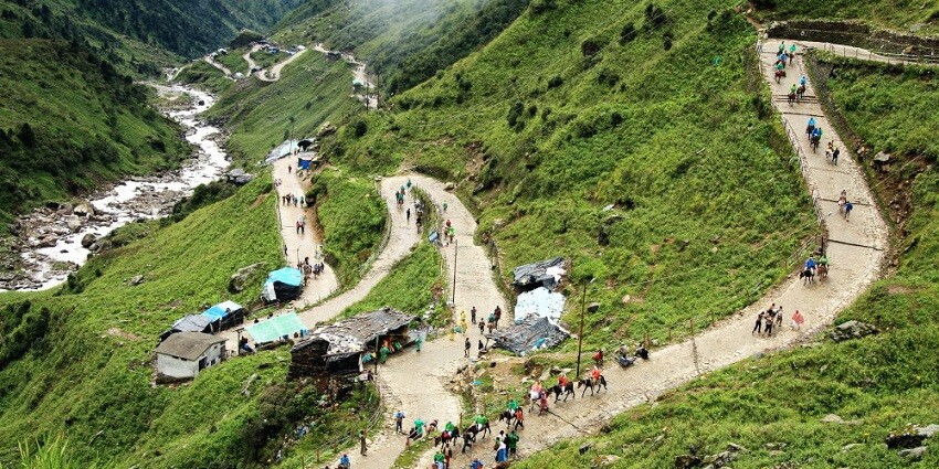 Kedar Valley is a sacred valley which is home to the revered Kedarnath Temple.