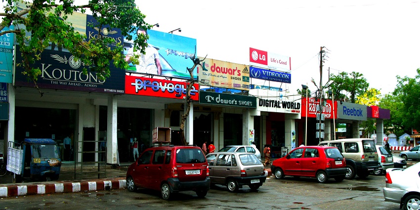 Shop at Kinari Bazaar for a vibrant nightlife experience in Agra and for an adventure