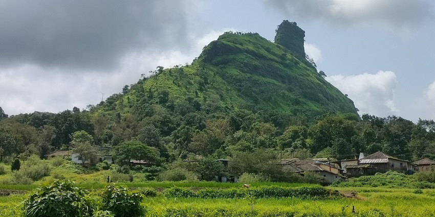 A view of Kothaligad Fort, an ancient popular destination near Padargad Fort with rich Maratha history.