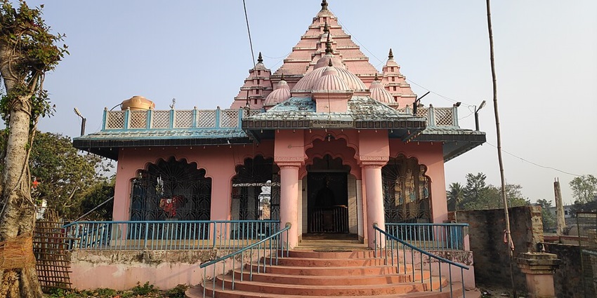 Kuleshwari Kali Mandir is a religious place reknowned for its spiritual ambience.