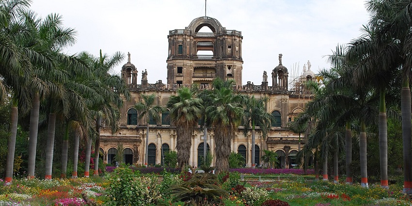 A haunted place in Lucknow where the ghost is said to wander through the hall.