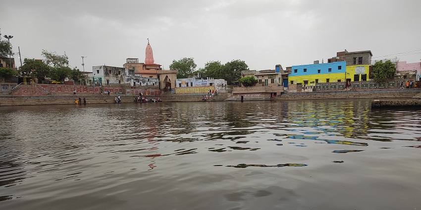 Beautiful view of Radha Kund, a sacred site and one of the oldest temples near Barsana.