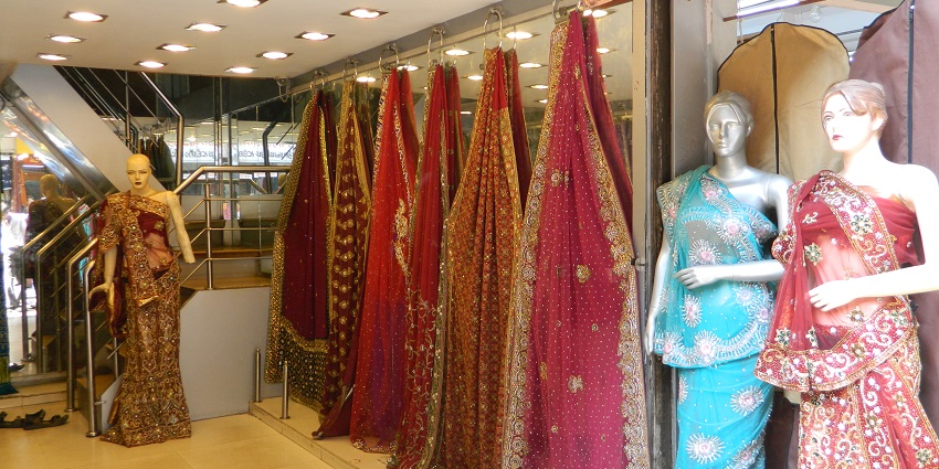 Amazing collection of banarasi saree in Lahurabir, offering a memorable experience saree shopping in Varanasi