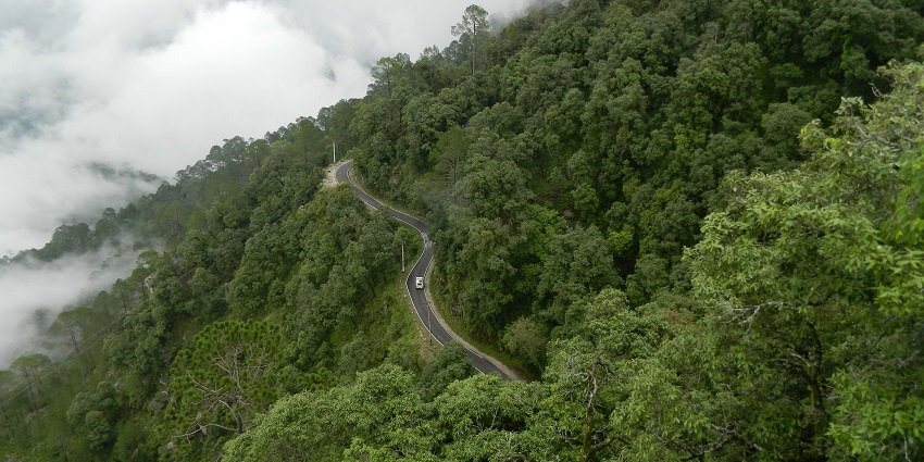 A stunning view of the roads of Lansdowne with colonial-era buildings and charm.
