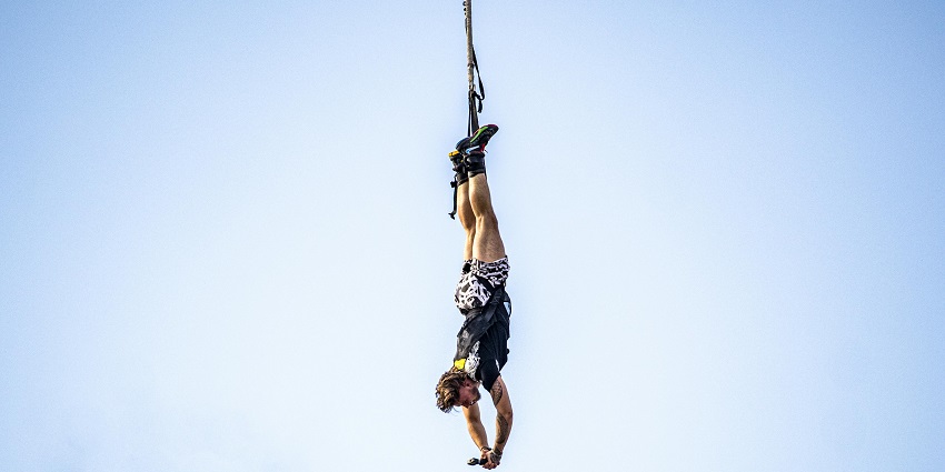 Witness breathtaking Himalayan mountain scenery while Uttarakhand Bungee Jumping.