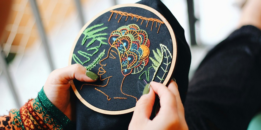 Custom silk orders available at specialized local boutiques for every traveller.