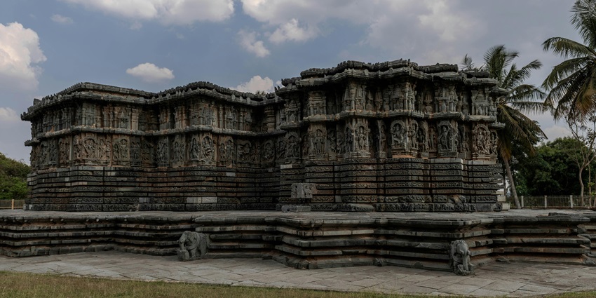Image of an ancient temple - Melmalayanur Temple located in Villupuram District