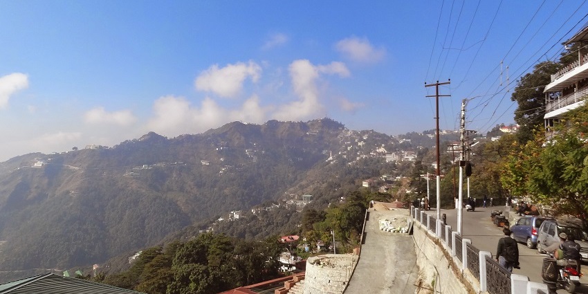 Mussoorie, the hill station in Uttarakhand, is perfect for travellers.