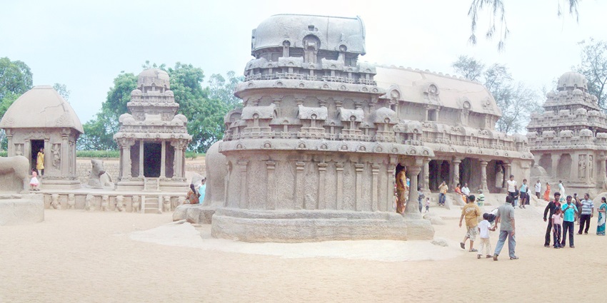 Depiction of the 5 Rathas inside the Ratha Temple, with devotees walking around.
