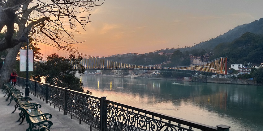 Ram Jhula in Rishikesh, the beautiful town by the Ganges.