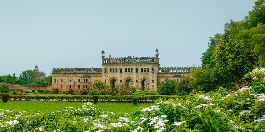 An image of a Bara Imambara also known as Asafi Imambara in Lucknow, Uttar Pradesh.