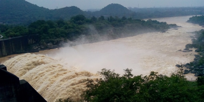 Maithon is a charming gem for every traveller to visit and explore for an amazing time.