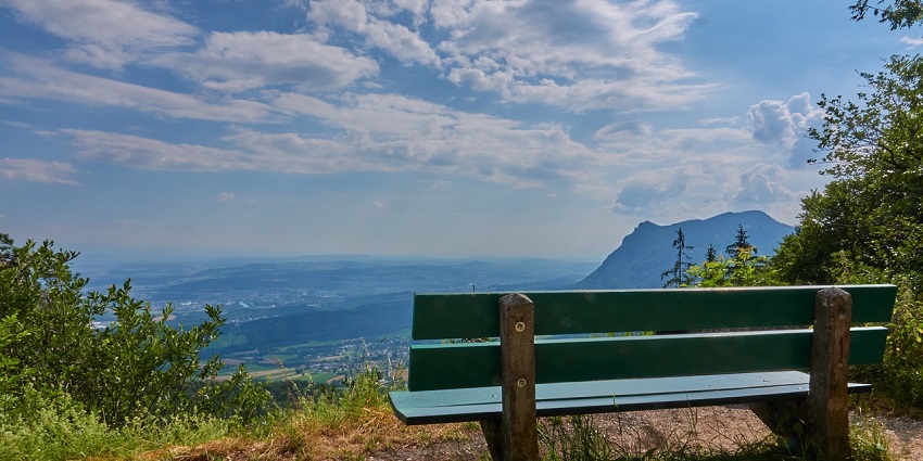 An image of an amazing hill viewpoint resembling the Mandalpatti Viewpoint in Nagarhole.
