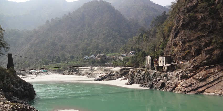 Beach camping in Rishikesh with stunning river views and peaceful surroundings.