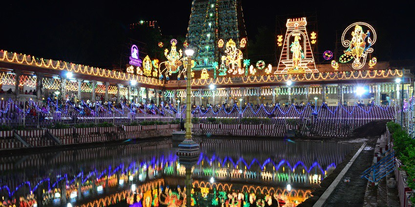 Temple in Srirangam showcases stunning Dravidian architecture with its towering gopurams.