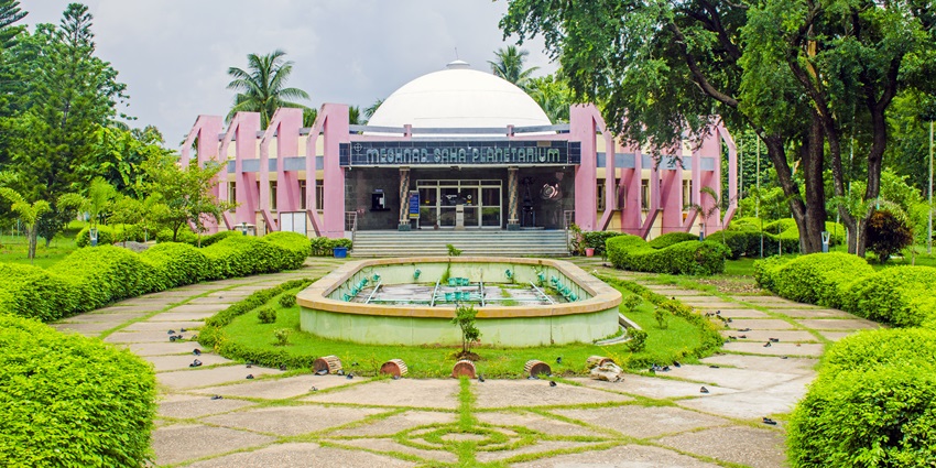 A view of the Meghnad Saha Planetarium, one of the top places to visit in Bardhaman.