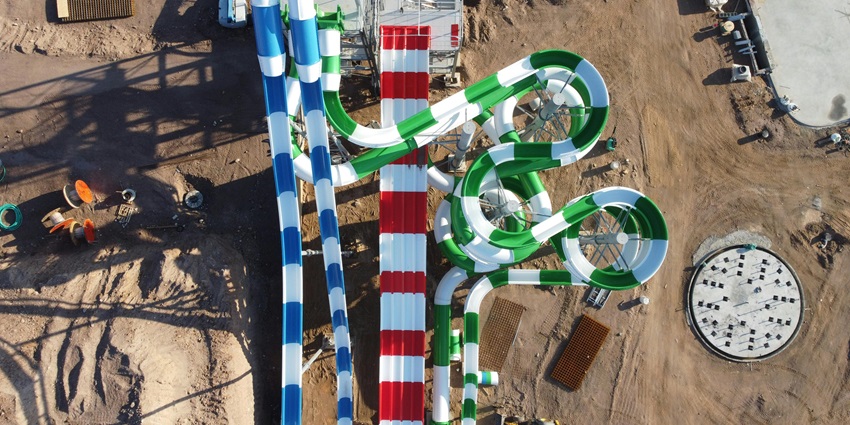 Exhilarating rides at the Monobitan Village Water Park, located in the city of Kolkata.
