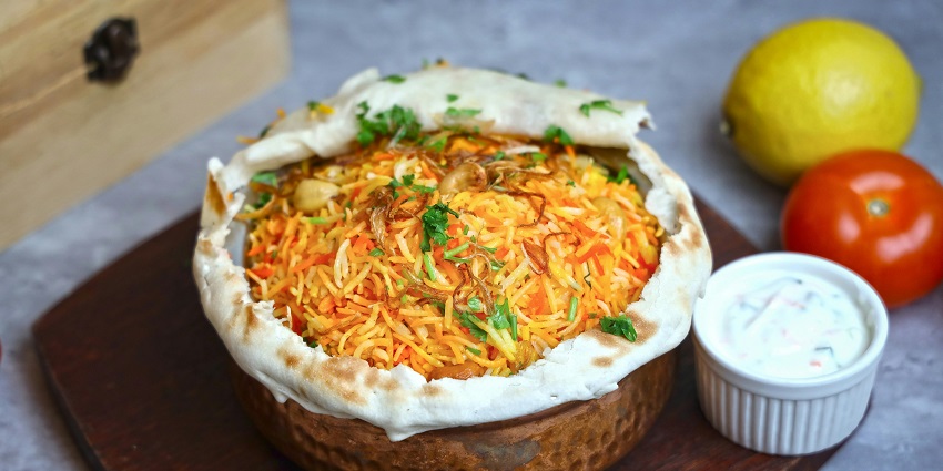 Mughlai Delicacies, a taste of royal flavours and one of the top dishes in Uttar Pradesh.