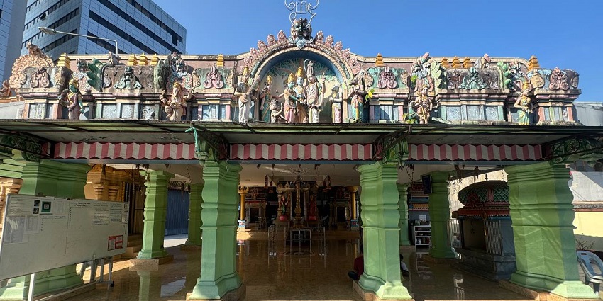 The sculptures and architecture of the Mundanthurai Kaliamman Temple