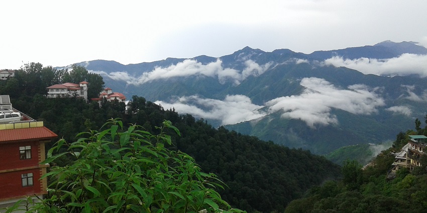 Mussoorie features scenic mountains - One of the beautiful places to visit in Uttarakhand in September
