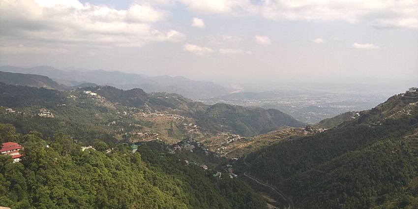 Mussoorie is among the famous places to visit in Uttarakhand in May, featuring scenic landscapes
