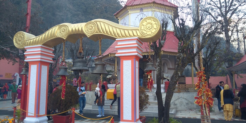 The entrance of the Naina Devi Temple located near Nainital Zoo, Uttarakhand.