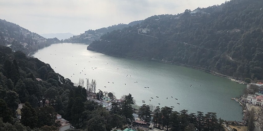 Picturesque view of Nainital, famous hill station near Mukteshwar.