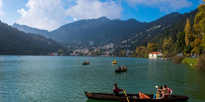 Camping in Uttarakhand hill station, Nainital, famous for its exquisite lake and mountain.