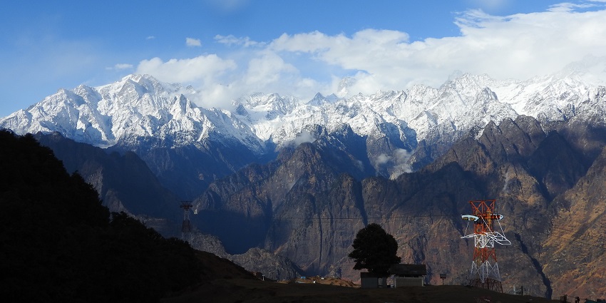 Nanda Devi Valley is one of the valleys in Uttarakhand offering breathtaking views.