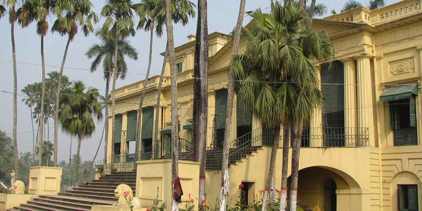 The royal grandeur at Nasipur Palace, one of the best architectural marvels.