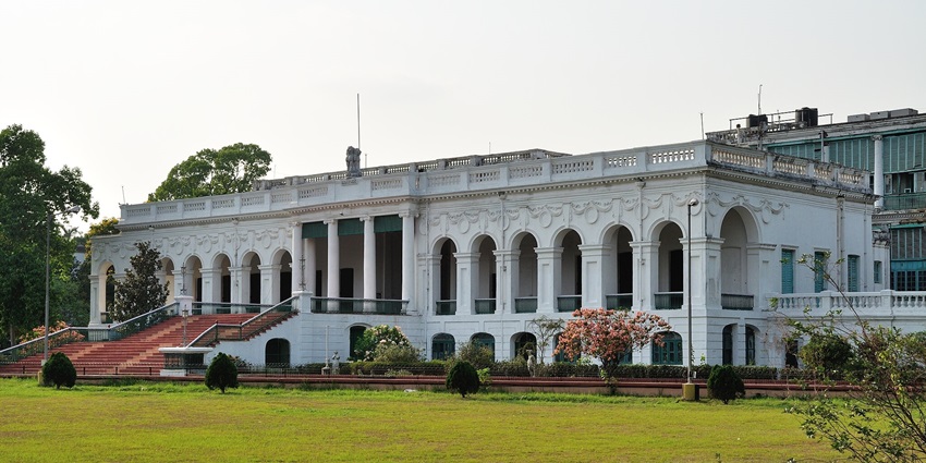 The National Library, one of the offbeat places in Kolkata, is India's largest library.