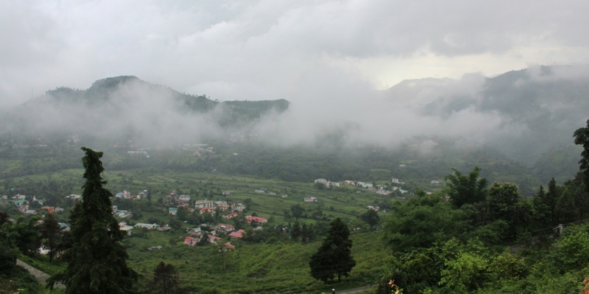 A quaint view of Naukuchiatal, one of the top hill stations near Lansdowne in Uttarakhand.
