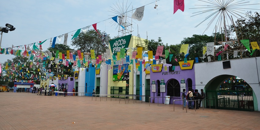 Nicco Park, one of the famous places to visit with friends in Kolkata for a fun experience.