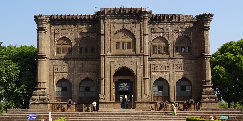 A picture of Nirvana Chaitya, a spot that offers peaceful experience