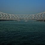 A glimpse of Howrah Bridge, West Bengal, one of the 10 offbeat places in Kolkata.